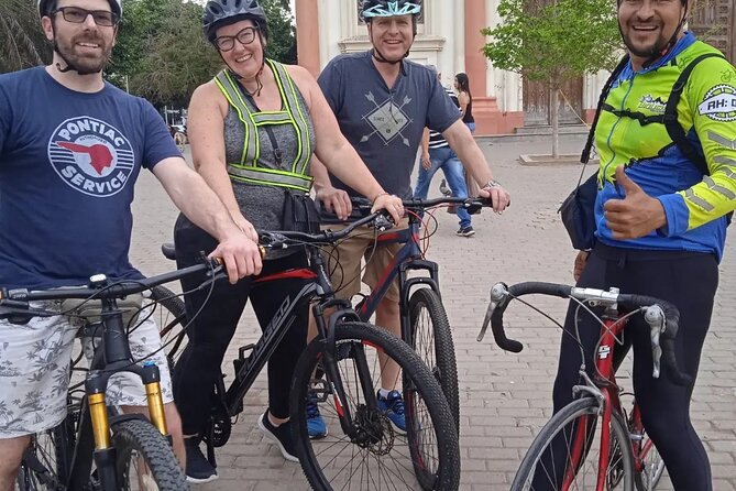 Private Bike Tour of Barranquilla - Plaza de la Paz (John Paul II) and the San Nicolás stop