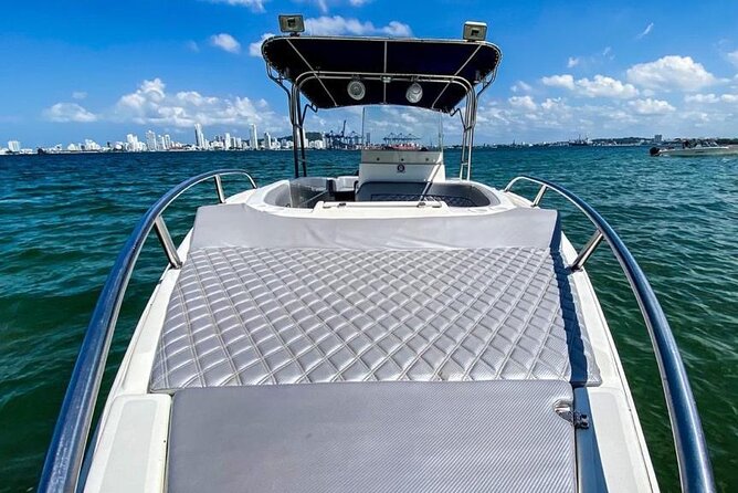 Private Boat Tour Full day trip to Rosario Islands, Cholon, Baru - Stop 4: Playa Puntilla, another beach stop with a different feel