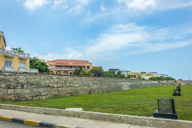 Private Cartagena Sightseeing - Why this private Cartagena route feels smoother than going on your own