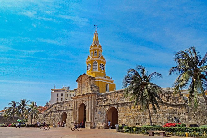Private Cartagena Sightseeing - Bocagrande and the upscale-to-historic contrast you might miss otherwise