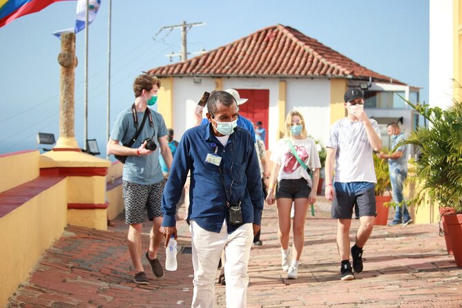 Private City Tour Cartagena - Stop 4: Barrio Getsemaní for murals, plazas, and local street energy
