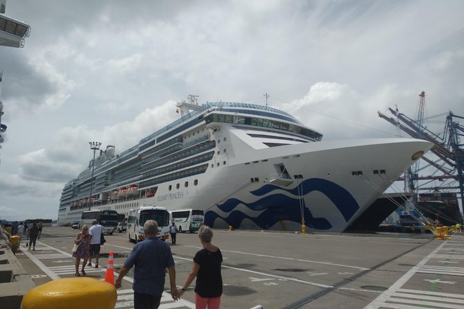 Private City Tour of Cartagena - The Modern Panoramic Views and Neighborhood Final Moments