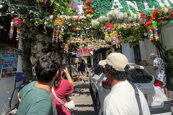 Private City Tours Cartagena Islanders Wall - Centro Historico: The Walls and the Island-to-City Story