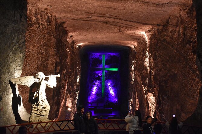 Private Colombian Emerald Tour - Bogotá - Meeting Point That Helps You Start Smoothly: Gold Museum Area, Then Back Again