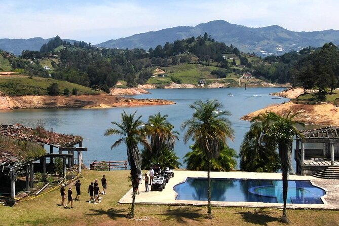 (Private Guatapé) Mansion Pablo Escobar+Paintball+Cuatrimoto+Boat - A Full-Day Mix of Lake Views and Mansion Adrenaline