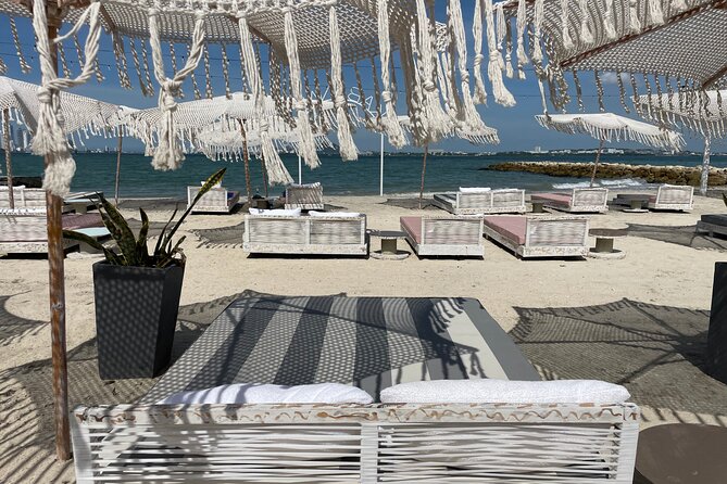 Private island Beach Club Cartagena with food : Club Kabanna - Who should book this beach club day pass