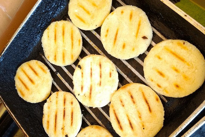Private Market Tour and Cooking Class in Bucaramanga with a Mother-Son Duo - Picking Classic Dishes in the Market (and Why You Learn Faster Here)