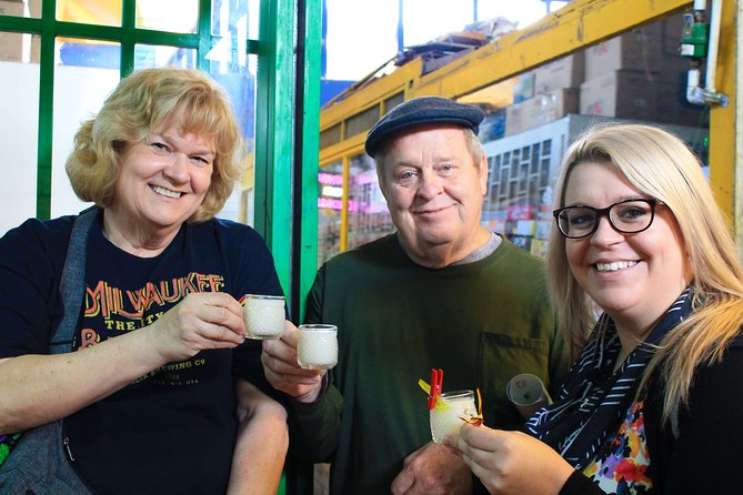 Private Paloquemao Market Tour: +20 Fruit & Treats Tasting • 3h - Why this Paloquemao market tour feels like a local food lesson