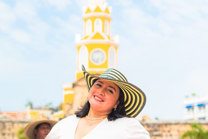 Private Photo Session through the Streets of Cartagena - Who should book this private Cartagena photo session?