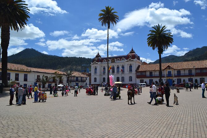 Private Tour Cathedral Sal Zipaquira and Laguna Guatavita - Laguna de Guatavita: Sacred Lagoon and the 150-Step View