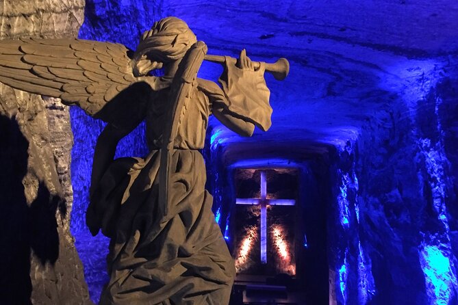 Private Tour Cathedral Sal Zipaquira and Laguna Guatavita - Zipaquirá Village and Sesquilé: Small Stops With Big Local Flavor