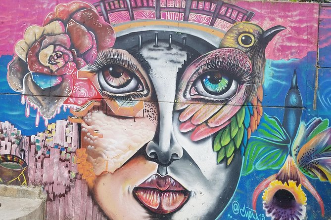 Private Tour Comuna 13 with Cable Car Ride - Key Highlights You Actually Feel on the Day
