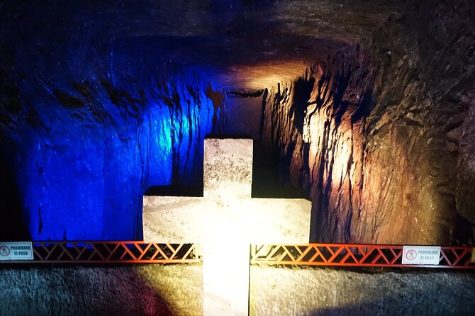 Private Tour of Laguna Guatavita and Zipaquirá Salt Cathedral - Catedral de Sal in Zipaquirá: tickets covered, and audioguides help a lot