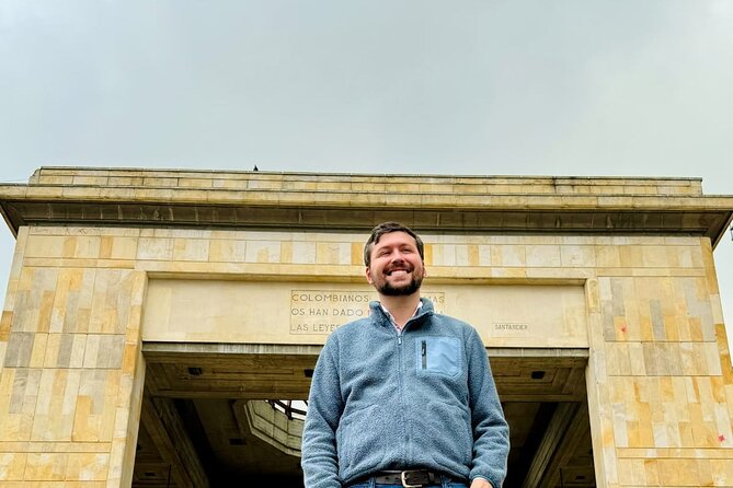 Private Tour of the Historic Center and Candelaria in Bogotá - Primada Cathedral and the architecture of faith