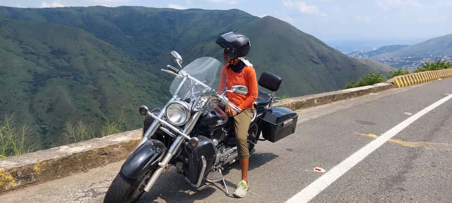 Private Tour on a 1100cc Cruiser Motorcycle - A private 1100cc cruiser day in Cali that feels like having your own ride
