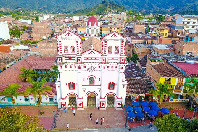 Private Tour To Guatape From Medellin - Hotel Pickup, Start Time, and What to Expect in the Morning