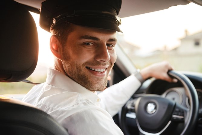 Private Transfer from Cali Airport (CLO) - Waiting time and flight tracking, built for messy arrival days