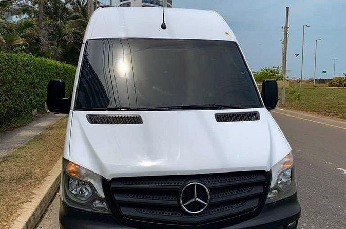 Private Transportation Service to the City of Cartagena - Comfort in the AC, and Why the Vehicle Matters