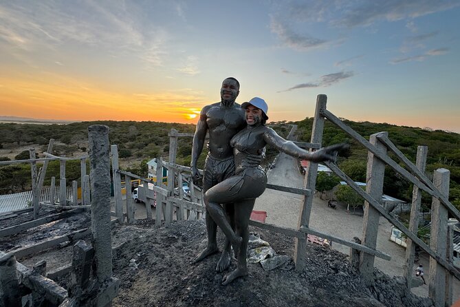 Private unique Experience to the Mud Volcano + Snack - English, guides, and how the day stays organized