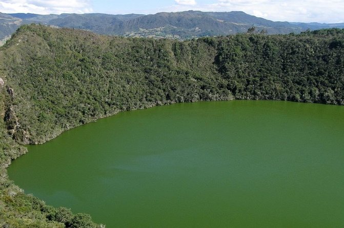 Private Zipaquira Salt Cathedral and Guatavita Lagoon Tour from Bogota - Lunch that keeps the day moving, plus why the guide matters