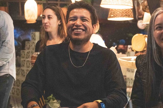 Pub Crawl in Bogotá - Why Zona T at 9:00 pm makes nightlife feel doable