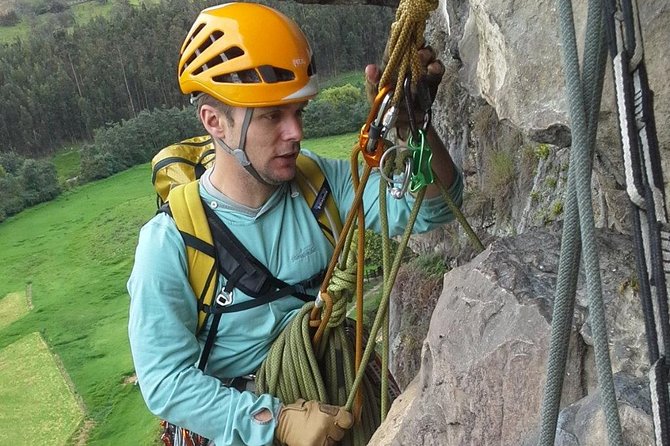 Rock Climbing half day - Meeting point at Vámonos Pal Monte and what to expect on arrival