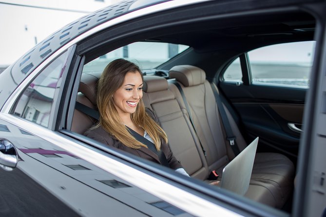 Roundtrip Private Transfer from Barranquilla Airport (BAQ) - Barranquilla Time: Why the Round-Trip Setup Changes Your Day