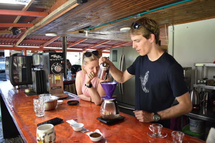 Salento: Coffee Master Roasting, Brewing and Tasting Tour - Who should book this coffee workshop, and who should skip it