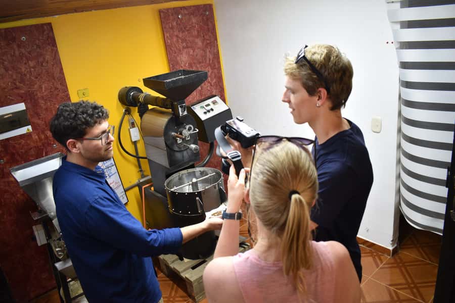 Salento: Coffee Master Roasting, Brewing and Tasting Tour - Roasting your own batch of specialty coffee (and why profiles matter)