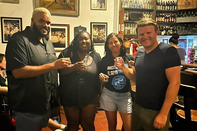 Salsa Bar Hopping in Cali - La Colina Tertuliadero: San Antonio warm-up with piqueos and schnapps