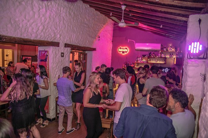 Salsa Tour in Cartagena with admission Ticket to Café Havana - Key things I’d plan around