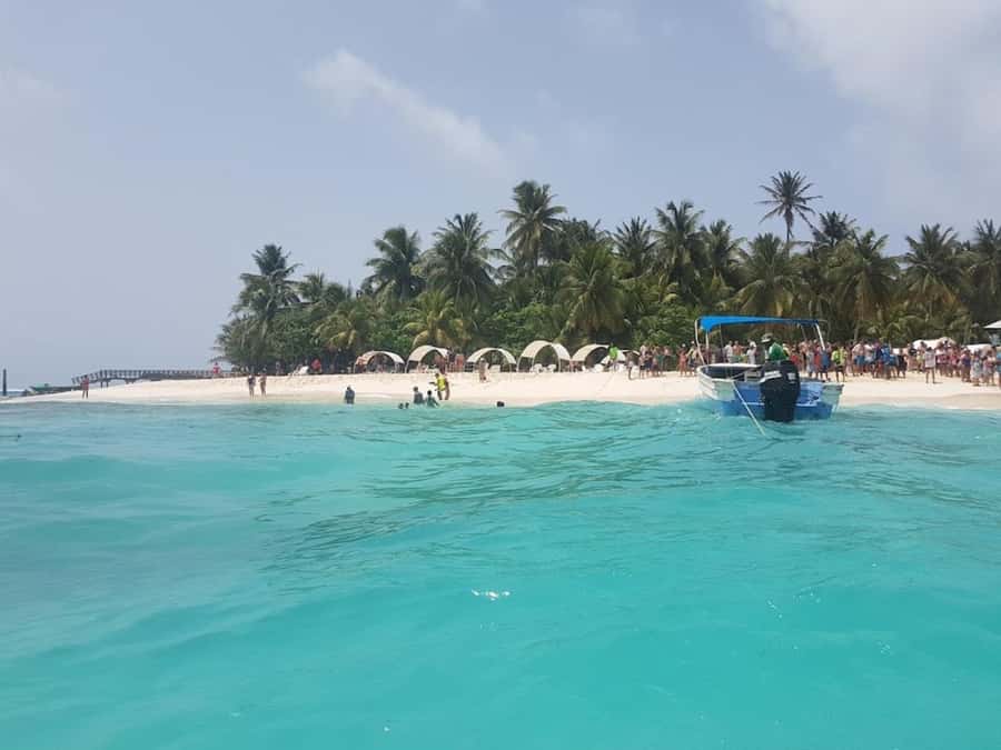 SAN ANDRES: BOAT TRANSFER + JOHNNY CAY - Who This Day Trip Fits Best (And Who Should Rethink It)