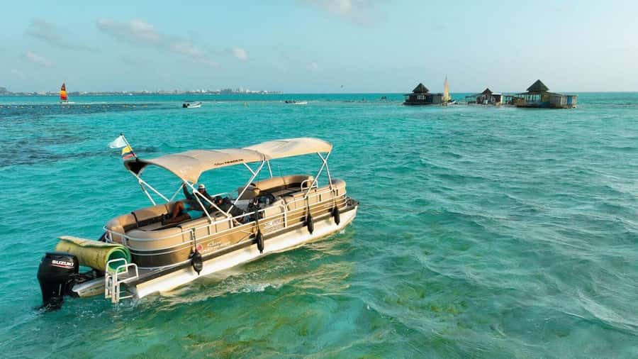 SAN ANDRES: FULL DAY SHARED PONTOON TOUR - Why a shared pontoon day feels like San Andres on easy mode