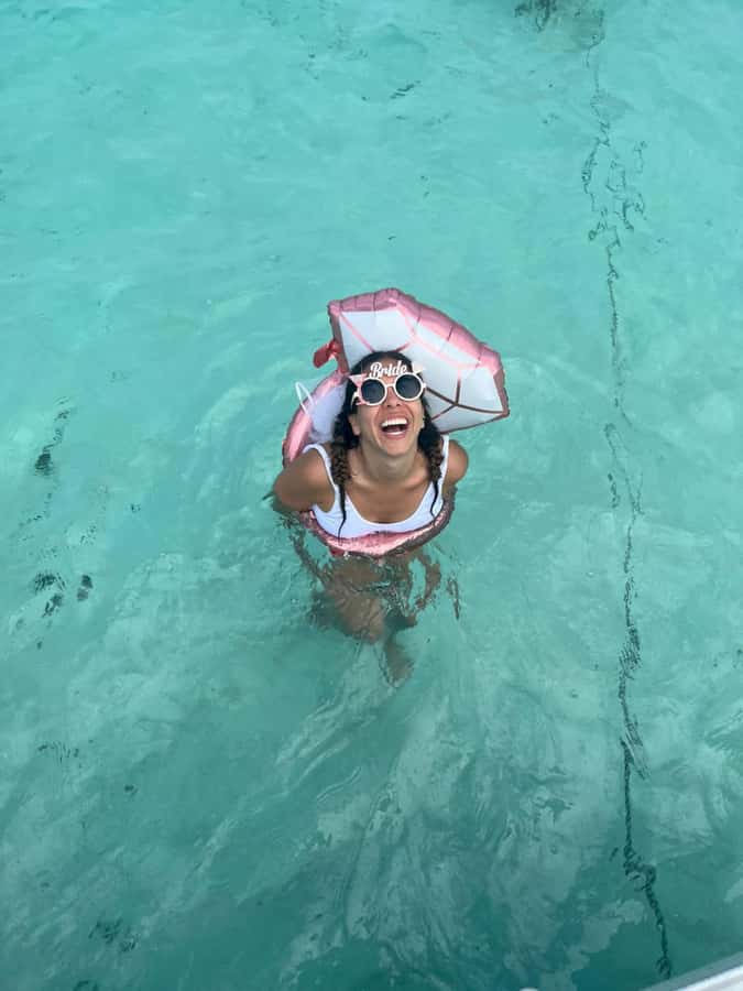 San Andres: Private Boat Trip with Aquarium and Beach Stops - White Watta: another swim stop and the floating bars nearby
