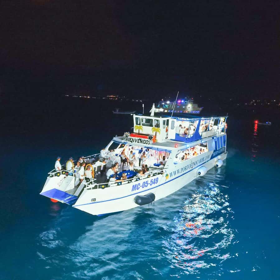 San Andres: White Party on boat with open bar, dinner and dancers! - The 3-Hour Sailing Block: What Fills the Time