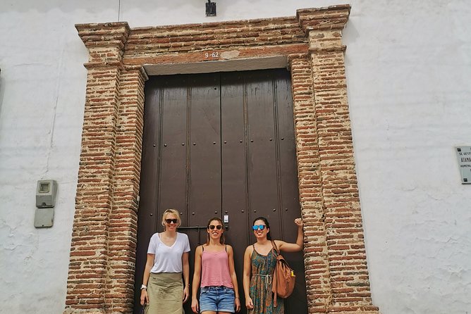 Santa Fe de Antioquia & Colonial Bridge Private Bilingual Guide - Weather and the balloon: the one condition you can’t ignore