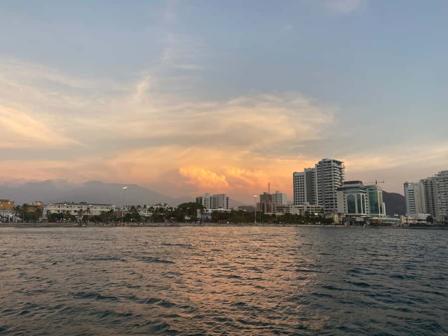 Santa Marta: Sunset Cruise Around the Bay - The two-part time on the bay, sail first then anchor for sunset
