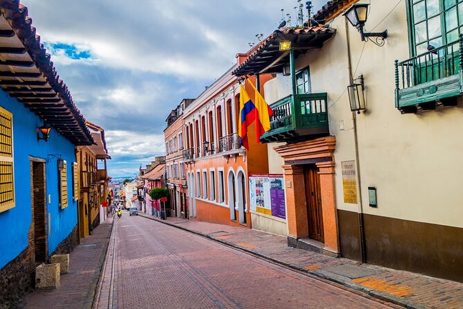 Self-Guided Audio Tour - Paranormal Candelaria - How to make it work smoothly in Bogotá: practical prep