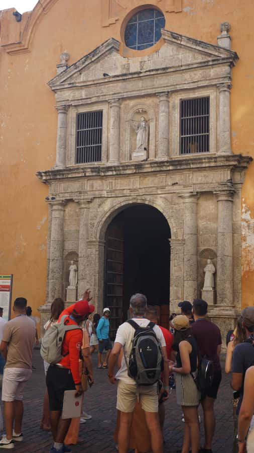 Shared Cartagena Old City Tour with Wireless Audio System - FAQ