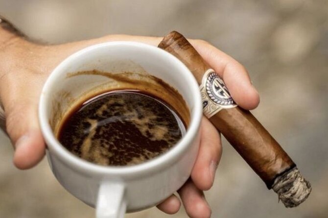 Shared Coffee and Tobacco Tour of Cartagena - The point of this tour: tobacco and coffee as Cartagena’s two big clues
