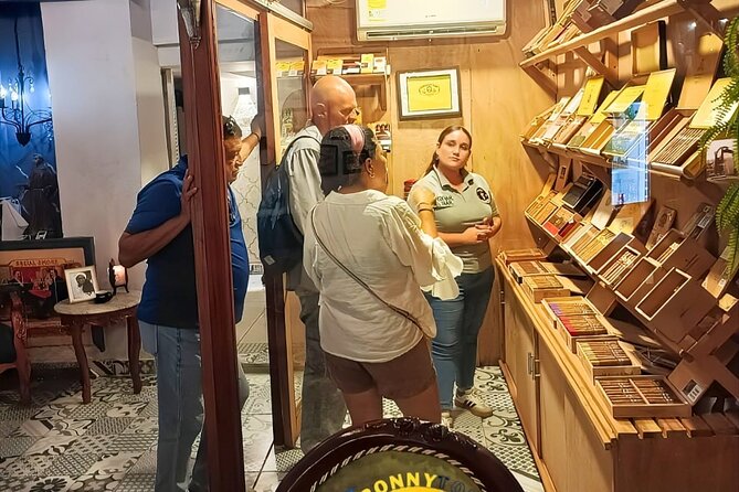 Shared Coffee and Tobacco Tour of Cartagena - Plaza de la Proclamación (Cathedral Square): Creole elite rituals and coffee cups