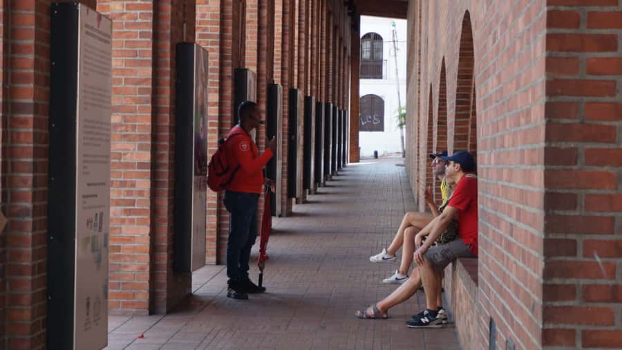 Shared Tour Cali's Historical Downtown - Chontaduro tasting and local food stops, without forcing extra costs