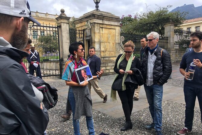 Shared Tour Colombian Conflict: war, drug trafficking and peace - Starting point at the Gold Museum, then straight into the story