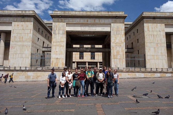 Shared Tour Colombian Conflict: war, drug trafficking and peace - Santander Park, where protest and the conflict’s shadow start showing