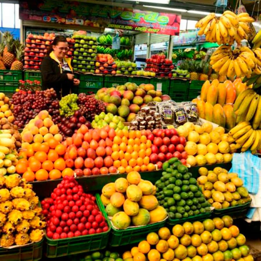Shared Tour of Colombian Exotic Fruit at Paloquemao Market - Paloquemao Market: A Food Market with Real Social Power