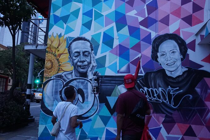Shared Tour of El Poblado, Provence & Manila - Stop 2: CuadroaCuadro taller, street art with a method