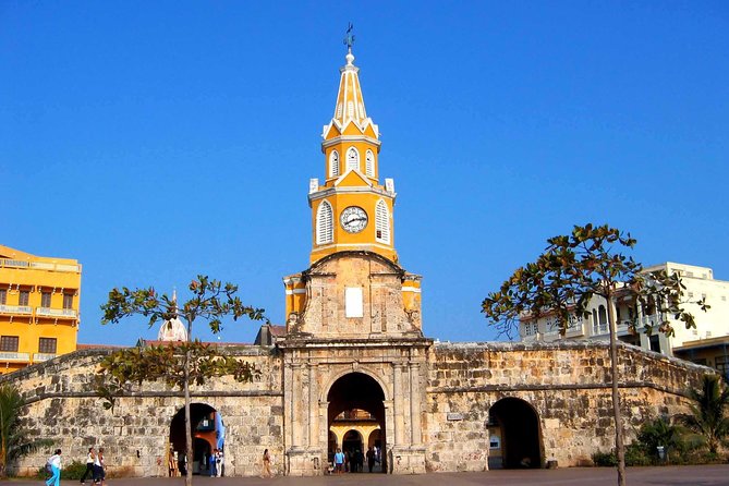 Shore Excursion: Cartagena City Tour and local lunch. - Quick Stop at Duran Duran Tours Before You Hit the City