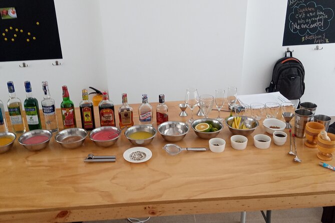 SkyKitchen 2-Hour Cocktail Class in Cartagena - A laidback Cartagena evening with real hands-on mixing