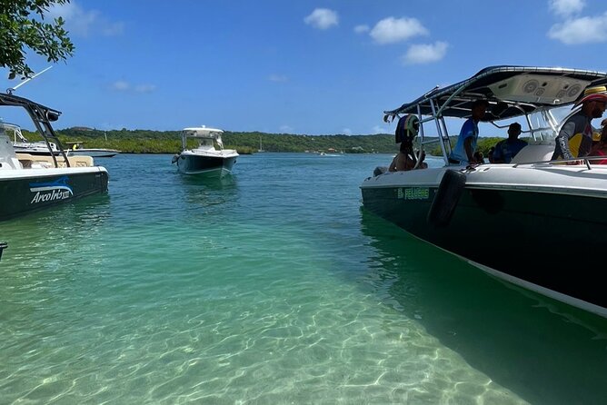 Sport Boat : Rosario Island,lunch on private island - Isla Grande snorkeling: coral reef time and a sunken plane area