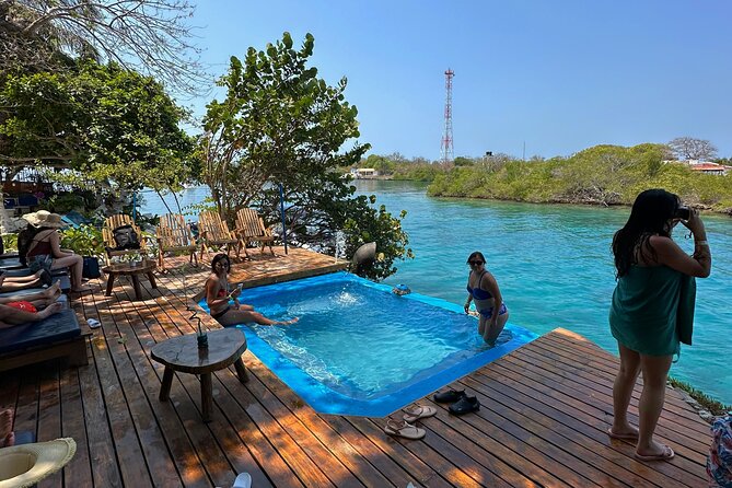 Sport Boat : Rosario Island,lunch on private island - Panoramic view moments: Cholón and Playa Blanca Baru